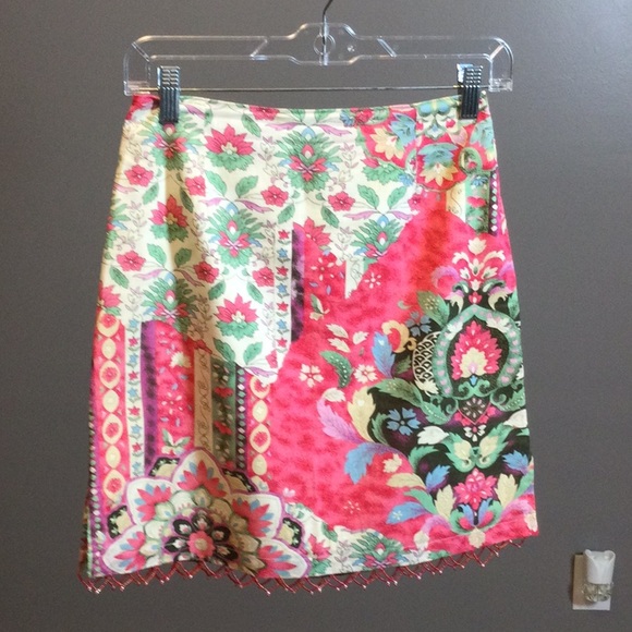 2 Boston Proper pink floral beaded pencil skirt - Picture 4 of 14